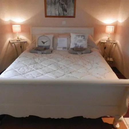 La Petite Cretouffiere - Naturiste - Adult Only Frühstückspension