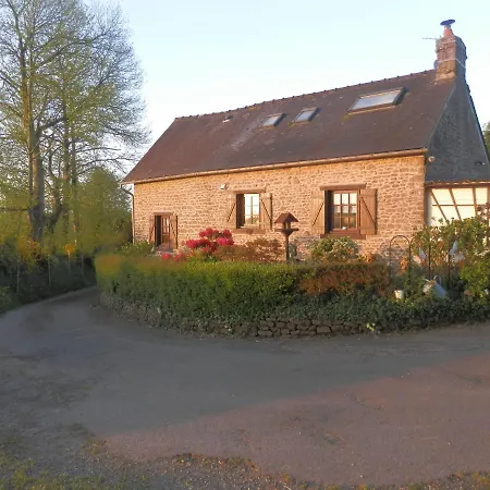 La Petite Cretouffiere - Naturiste - Adult Only *