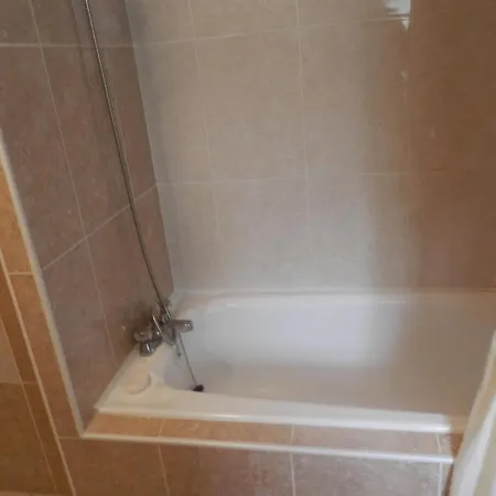 La Petite Cretouffiere - Naturiste - Adult Only Couette-café