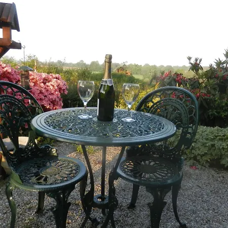 La Petite Cretouffiere - Naturiste - Adult Only * Colombiers-du-Plessis