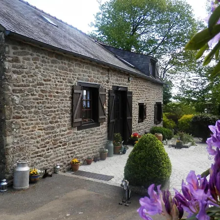 La Petite Cretouffiere - Naturiste - Adult Only Frühstückspension Colombiers-du-Plessis