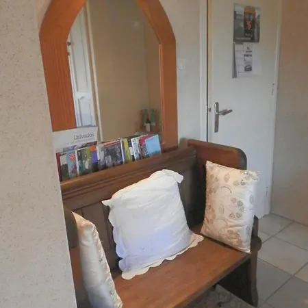 La Petite Cretouffiere - Naturiste - Adult Only Couette-café