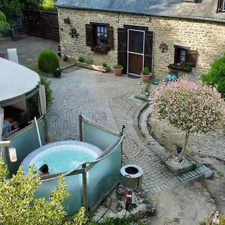 Bed and breakfast La Petite Cretouffiere - Naturiste - Adult Only Colombiers-du-Plessis