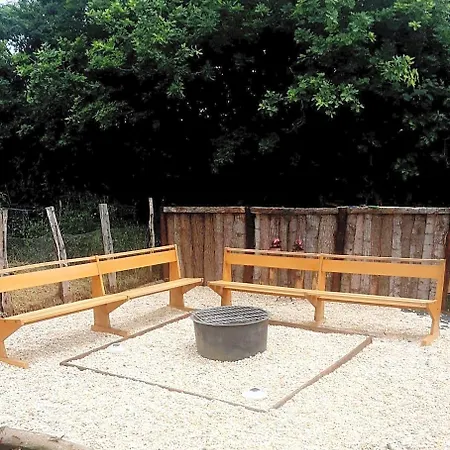 Lpc Naturiste - Adult Only Naturist Bed & Breakfast