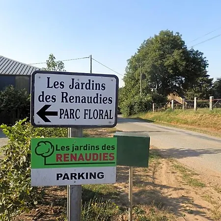 Lpc Naturiste - Adult Only Naturist * Colombiers-du-Plessis