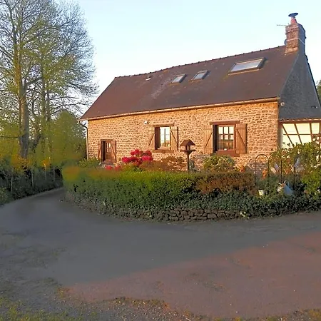 Lpc Naturiste - Adult Only Naturist Bed & Breakfast *
