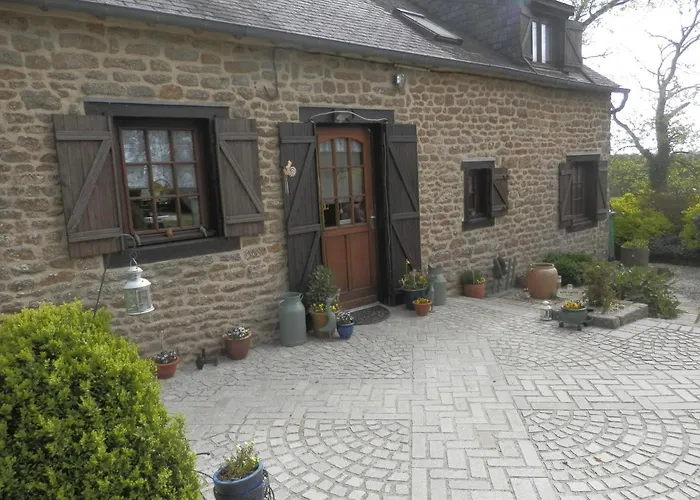 La Petite Cretouffiere - Naturiste - Adult Only * Colombiers-du-Plessis