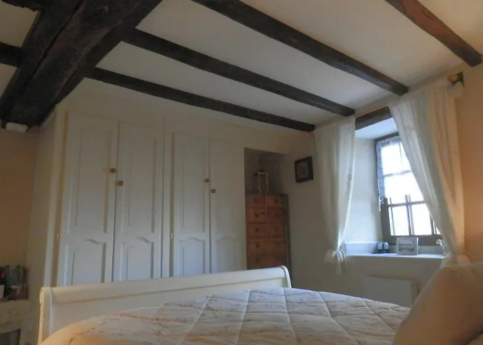 La Petite Cretouffiere - Naturiste - Adult Only Bed & Breakfast Colombiers-du-Plessis