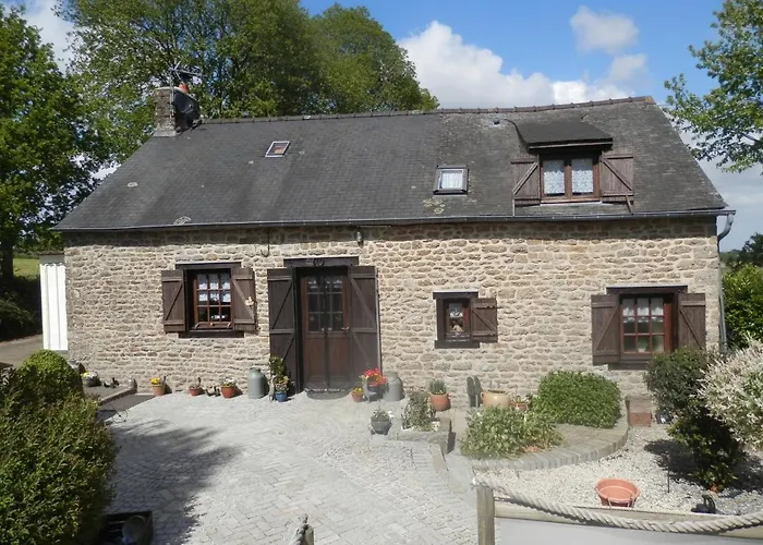 La Petite Cretouffiere - Naturiste - Adult Only * Colombiers-du-Plessis